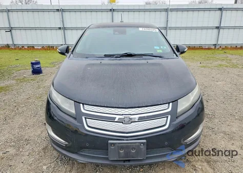 2015 Chevrolet Volt z USA, uszkodzony, nr VIN 1G1RD6E40FU136018